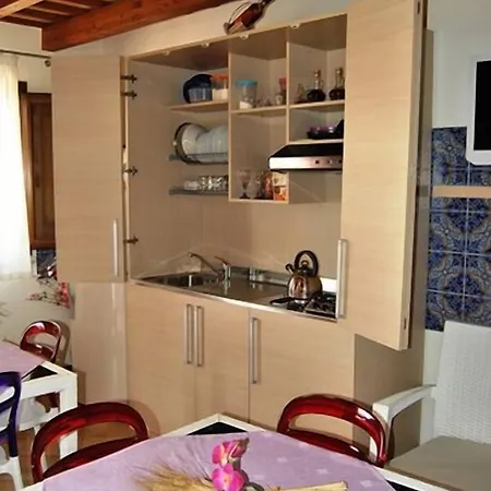 Bed & Breakfast I Giardini Di Elencosta